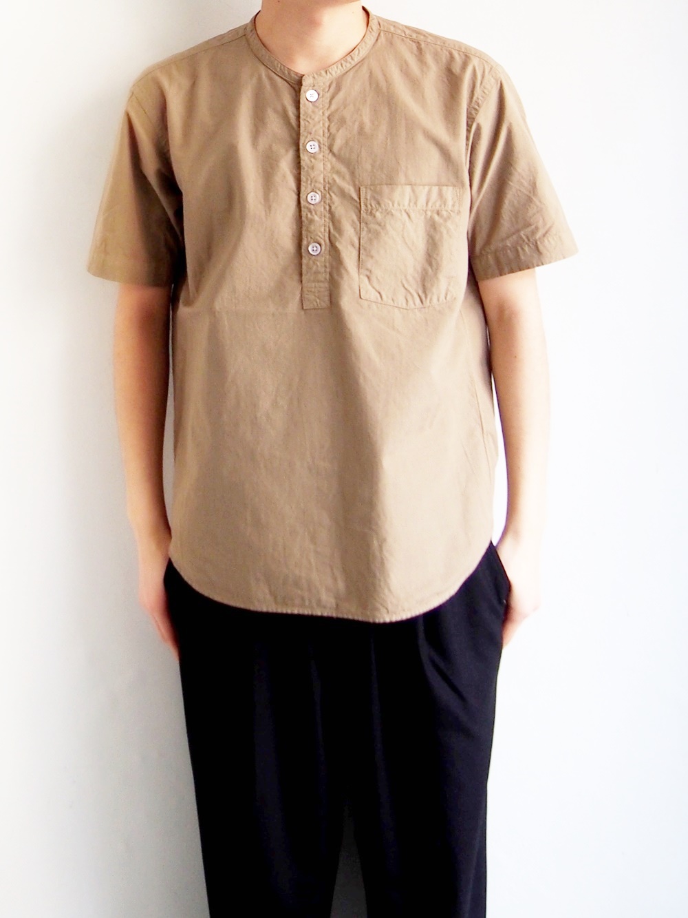 RINEN _ 80/2ブロード半袖プルオーバーバンドカラーシャツ / Beige 2 | R1