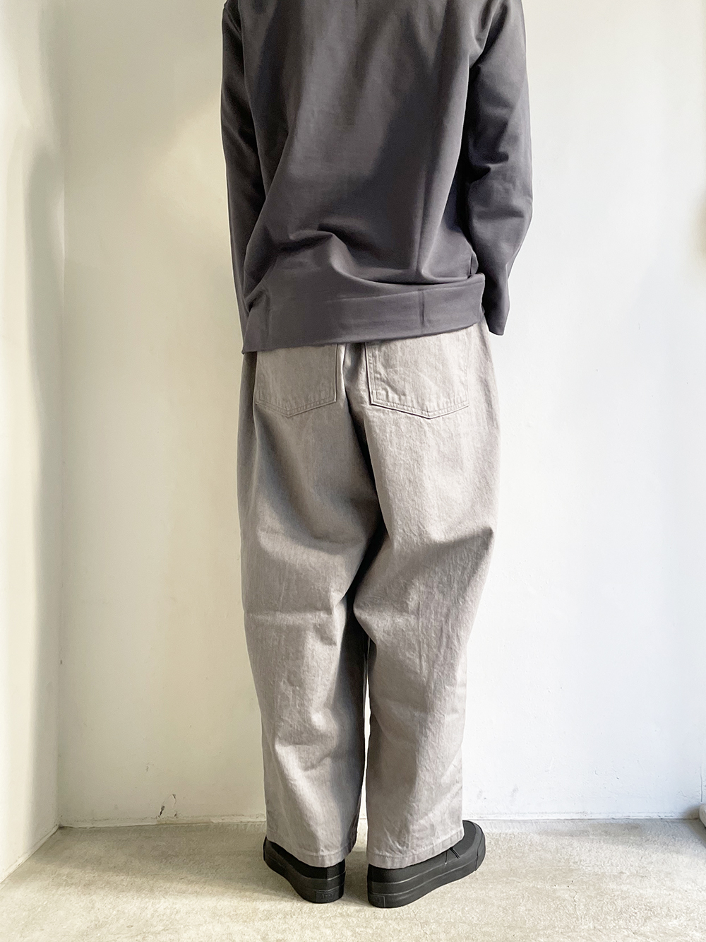 Ordinary fitsオーディナリーフィッツ ジェームスパンツ