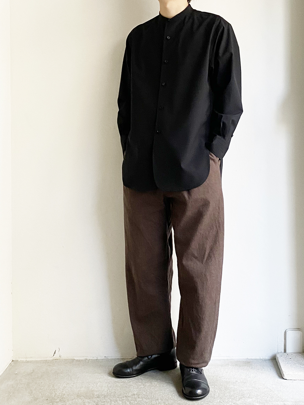 YAECA _ タックパンツ ワイド42661 / Brown | R1