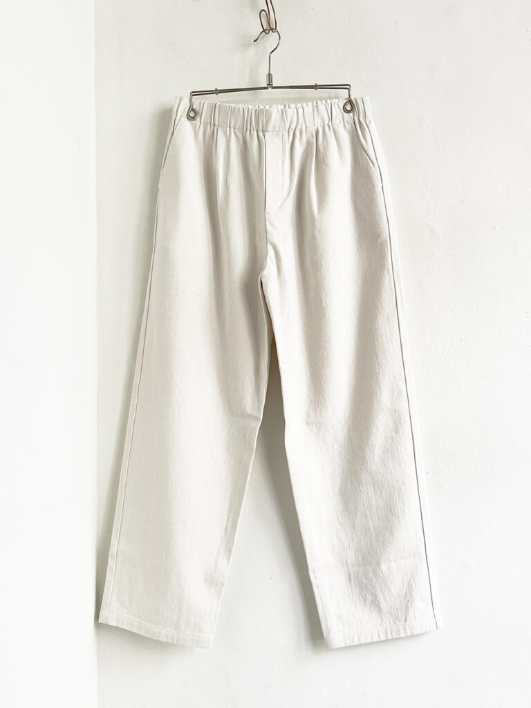 evam eva (WOMEN) _ ワイドパンツ / A.white