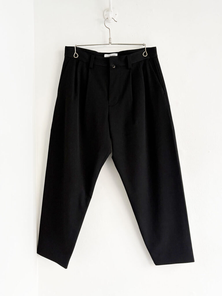 YAECA _ CONTEMPO 2-Way Two-Tuck Tapered Trousers / D.charcoal