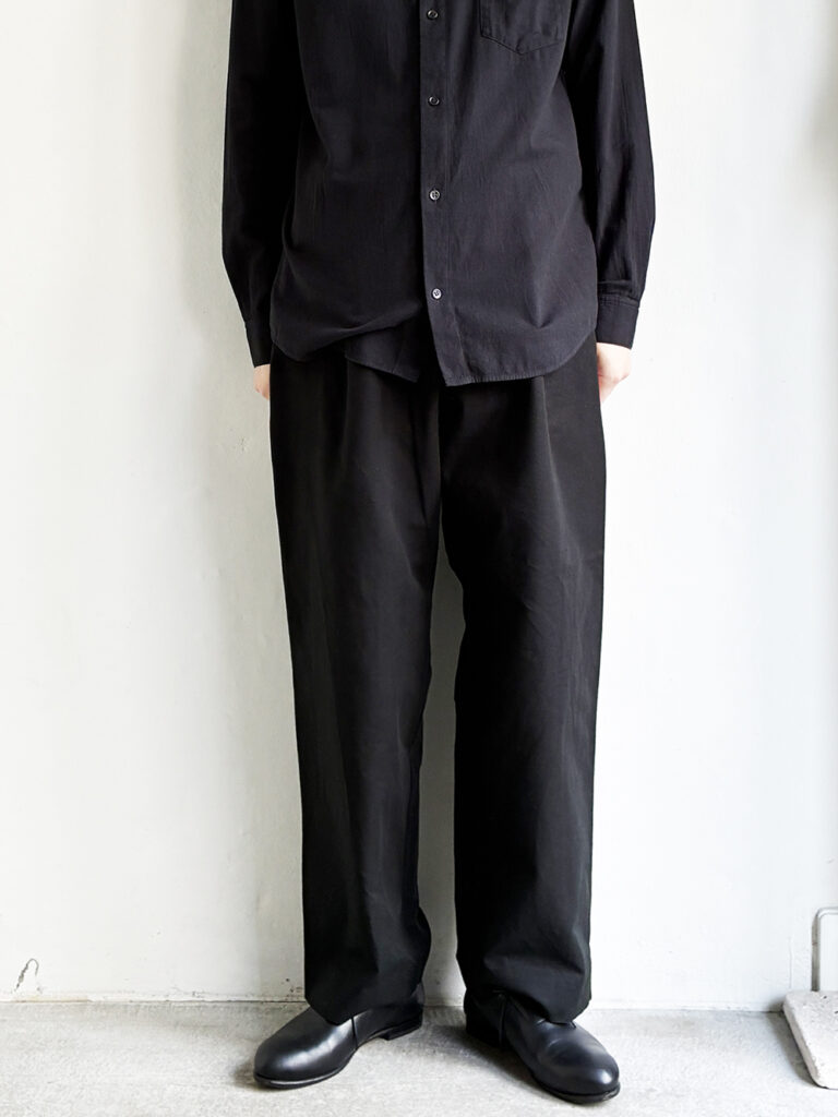 YAECA _ Cotton Duck Tuck Straight Trousers / D.navy