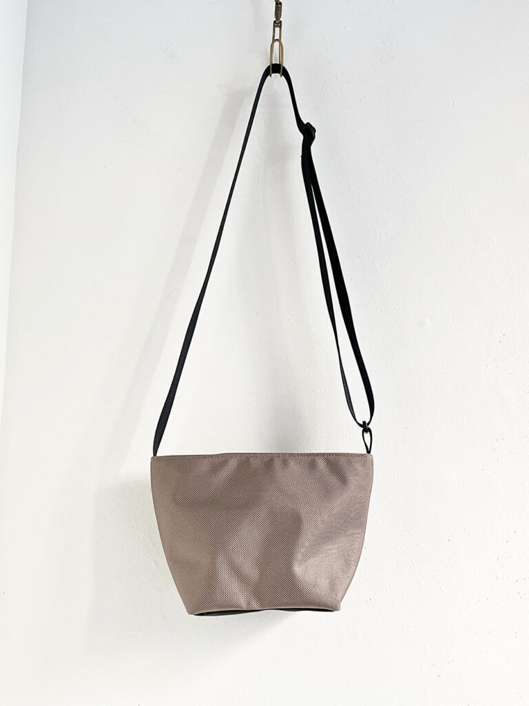 MARINEDAY _ LORO /  Greige